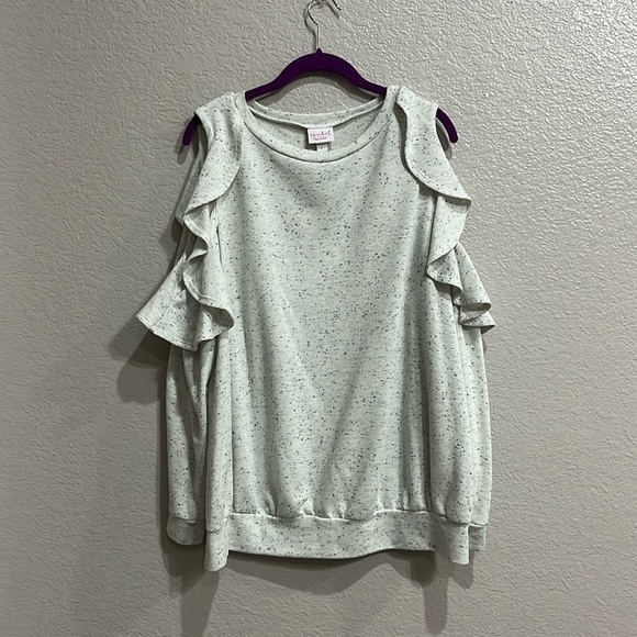 Isabel Maternity Sweatshirt cold shoulder flutter long sleeves Gray Size Large - Picture 1 of 9